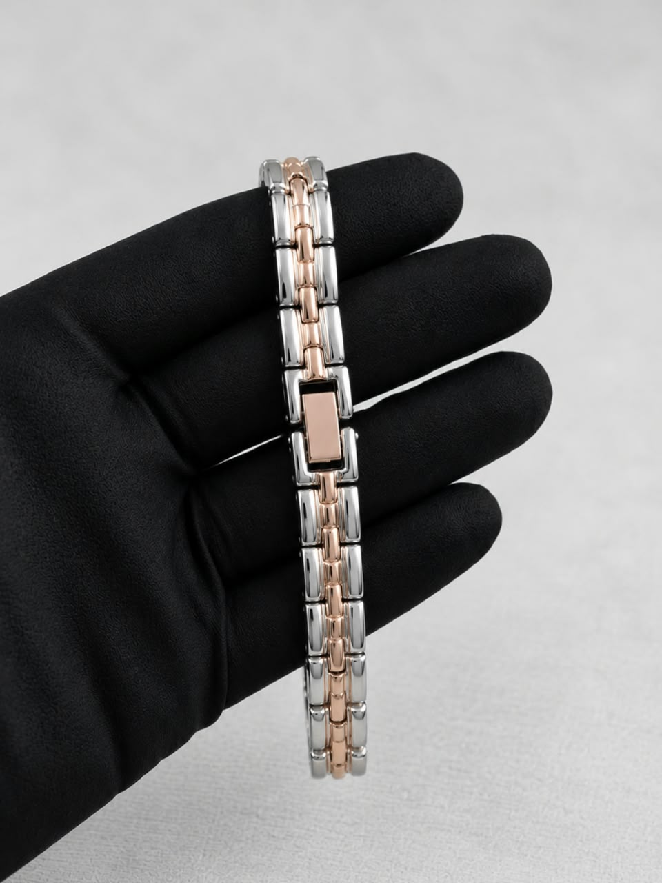 Dior Ladies Hexagonal Watch – Ivory White Dial, Two-Tone Silver & Rose Gold Bracelet